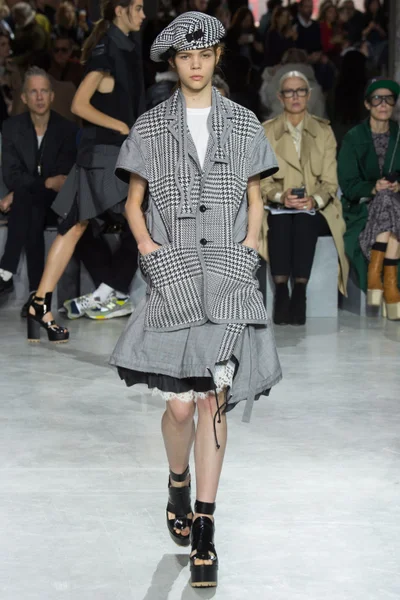 Look 42